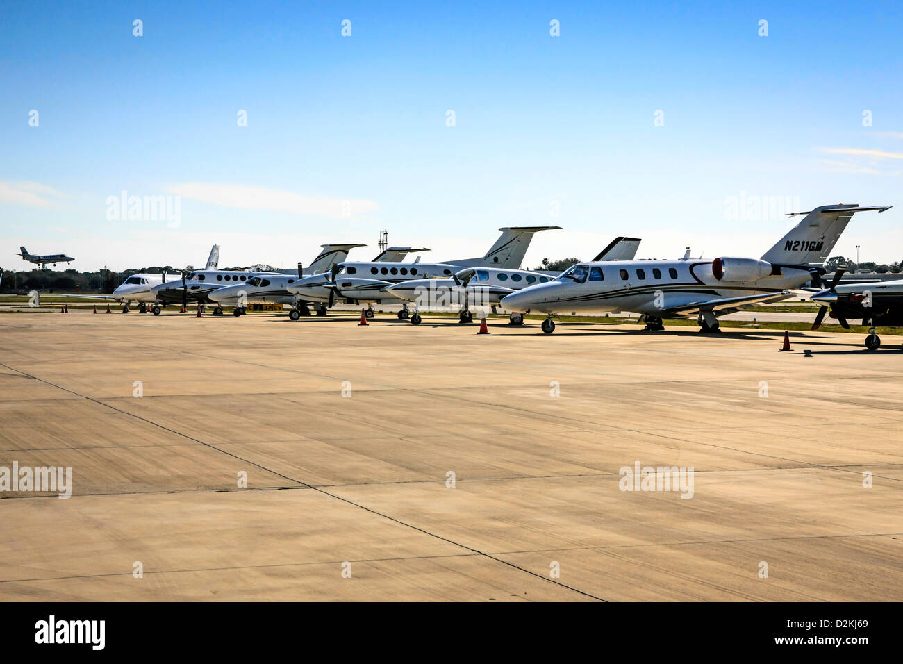 Line-up di noleggio privato getti all Aeroporto di Sarasota Florida Foto Stock