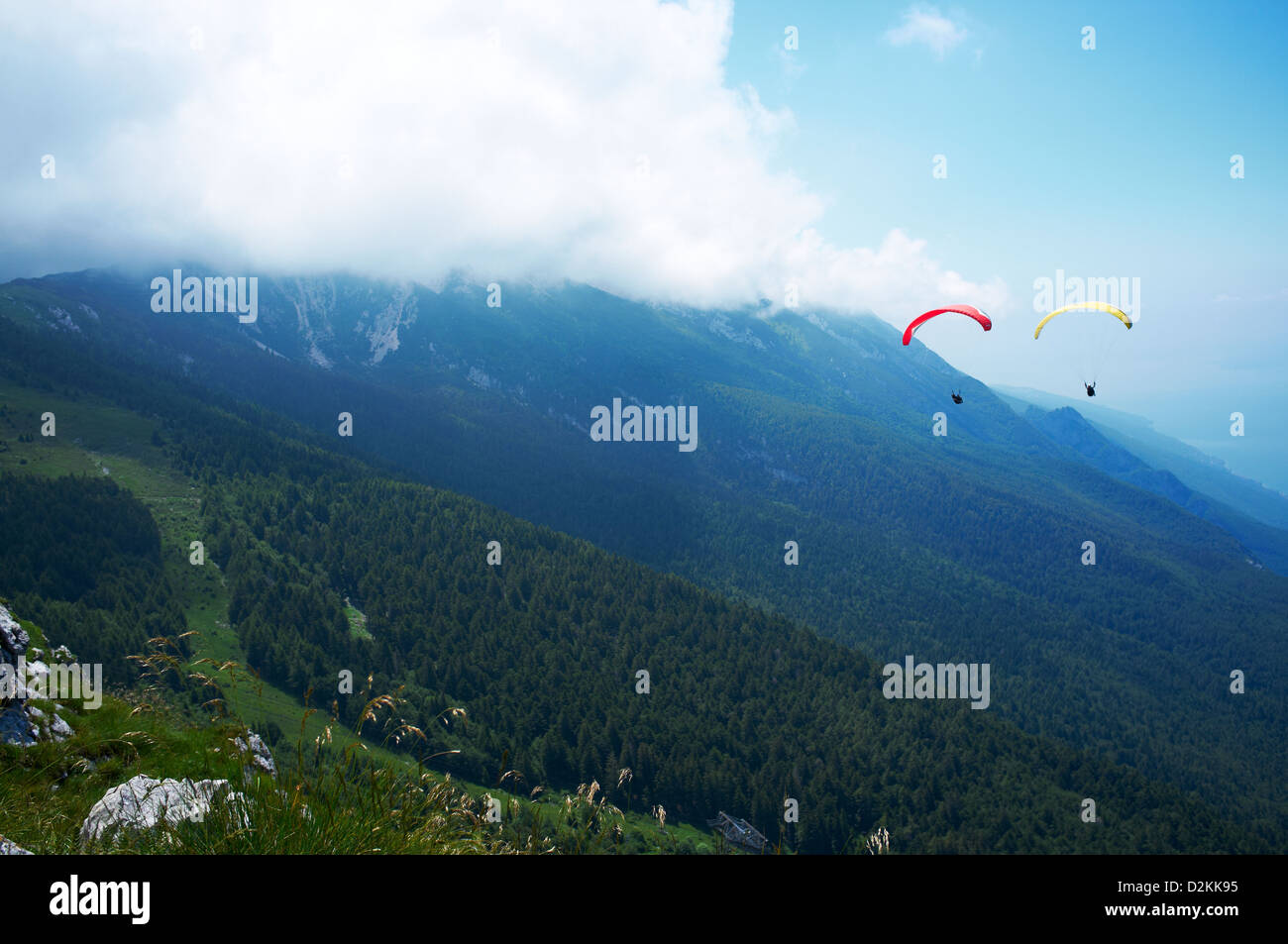 Il Parapendio dal Monte Baldo, Lago di Garda - Garda Trentino Foto Stock