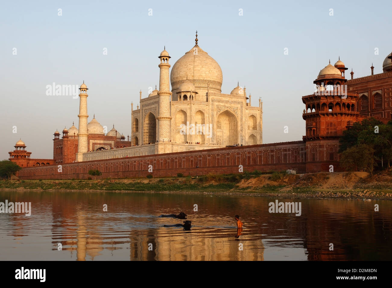 Il Taj Mahal, una delle sette meraviglie del mondo Foto Stock