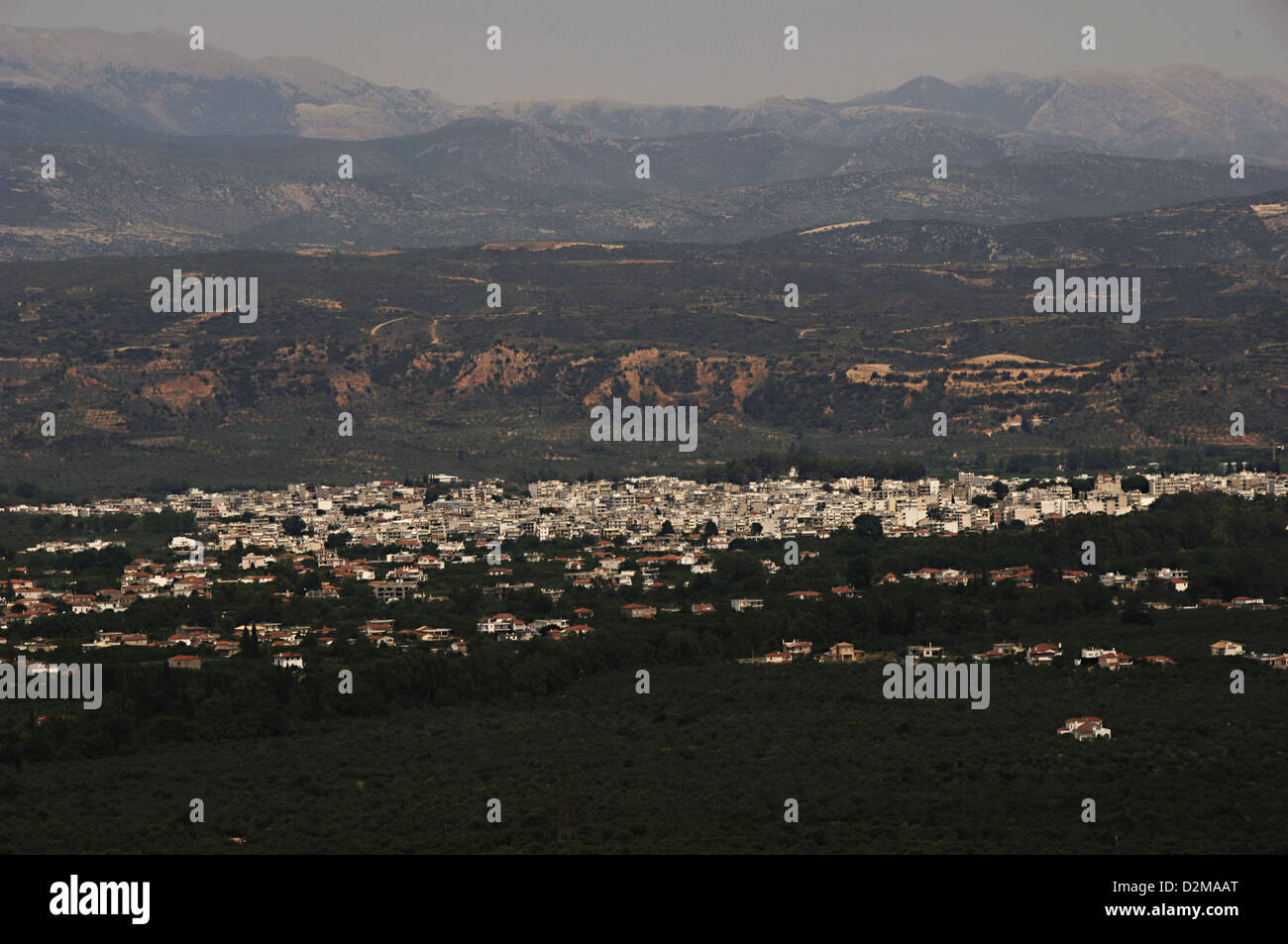 La Grecia. Peloponneso. Sparta e la Taygetus montagne. Panoramica. Foto Stock