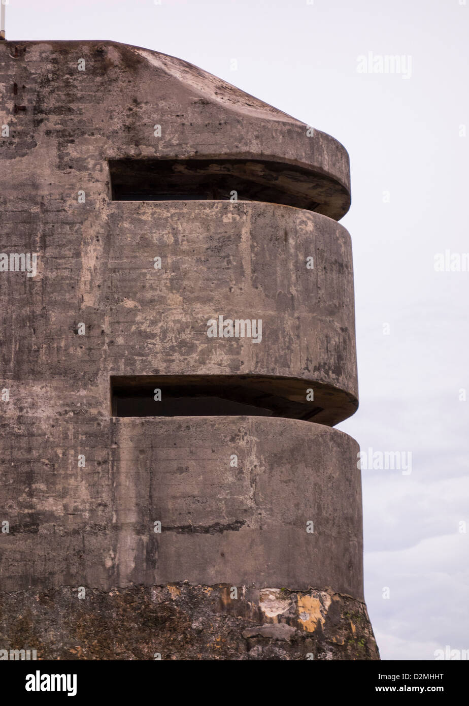 La vecchia San Juan, Puerto Rico - II Guerra Mondiale della torretta di osservazione al Castillo San Cristobal fort. Foto Stock