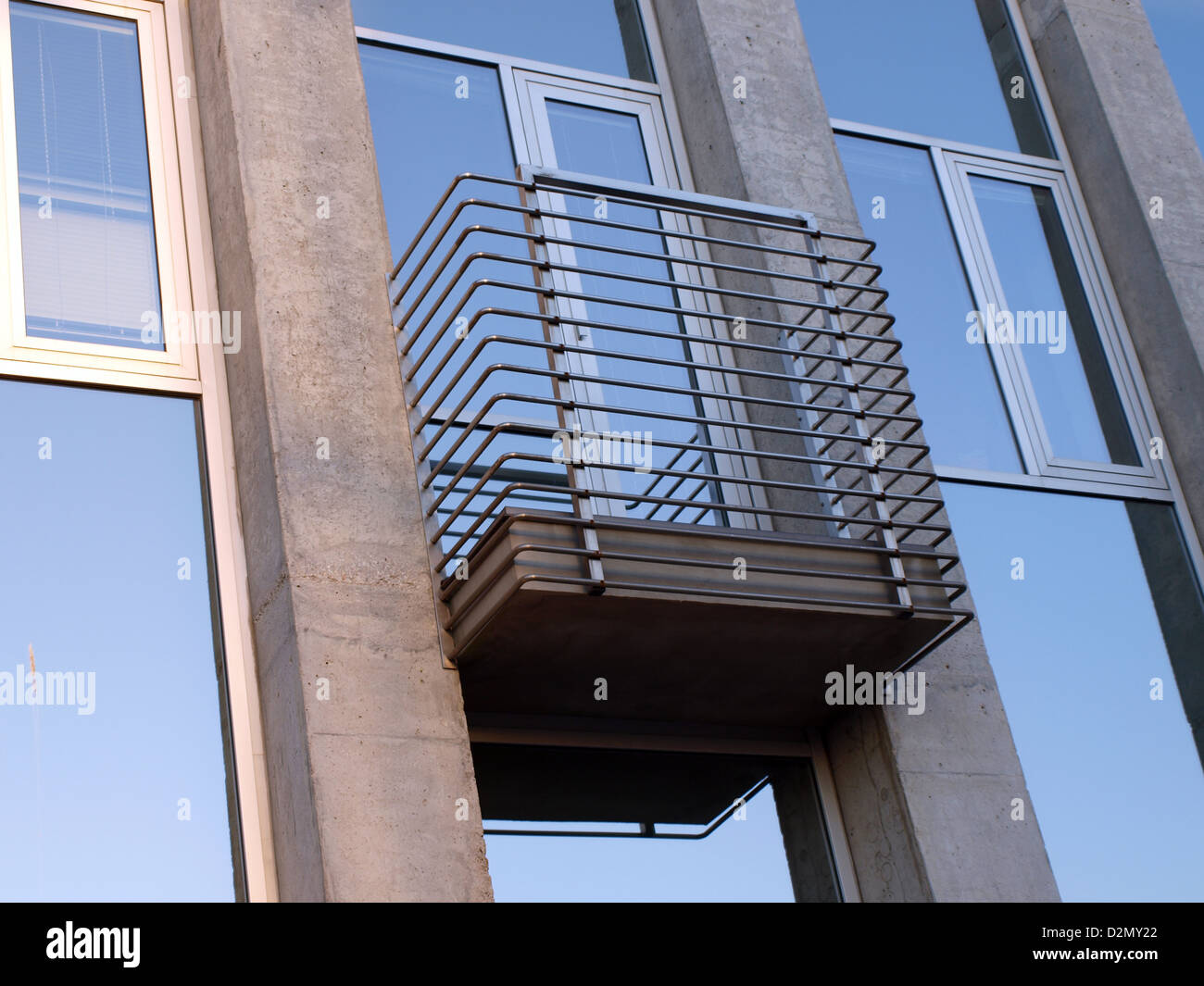 Stile moderno balcone in acciaio inossidabile Foto Stock