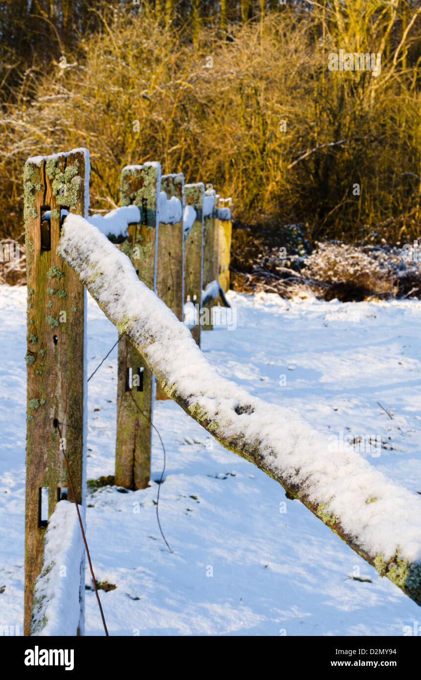 Neve sul post e cancellata in campagna Foto Stock