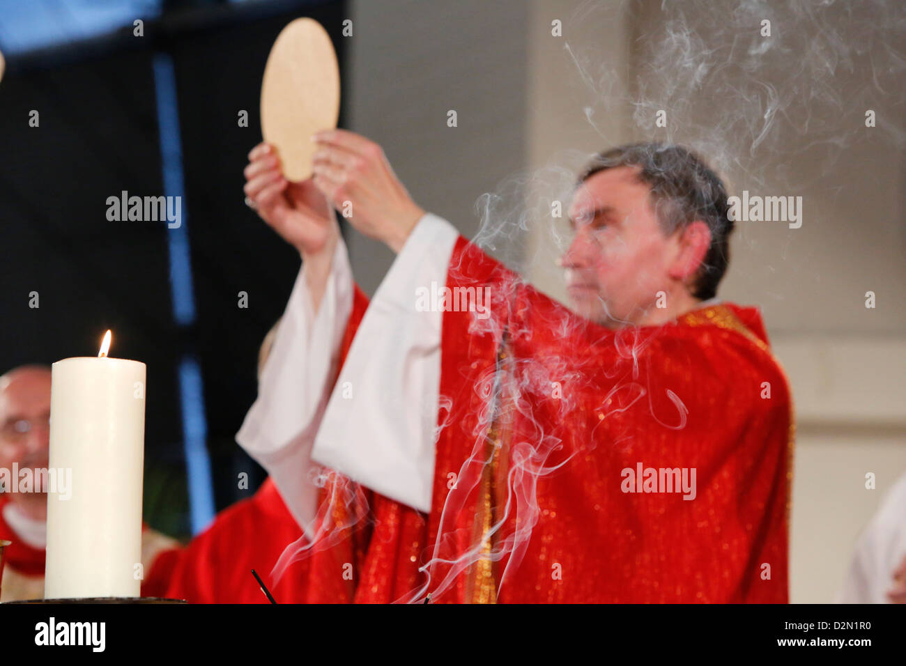 Celebrazione eucaristica, messa cattolica, l'Ile St Denis, Francia, Europa Foto Stock