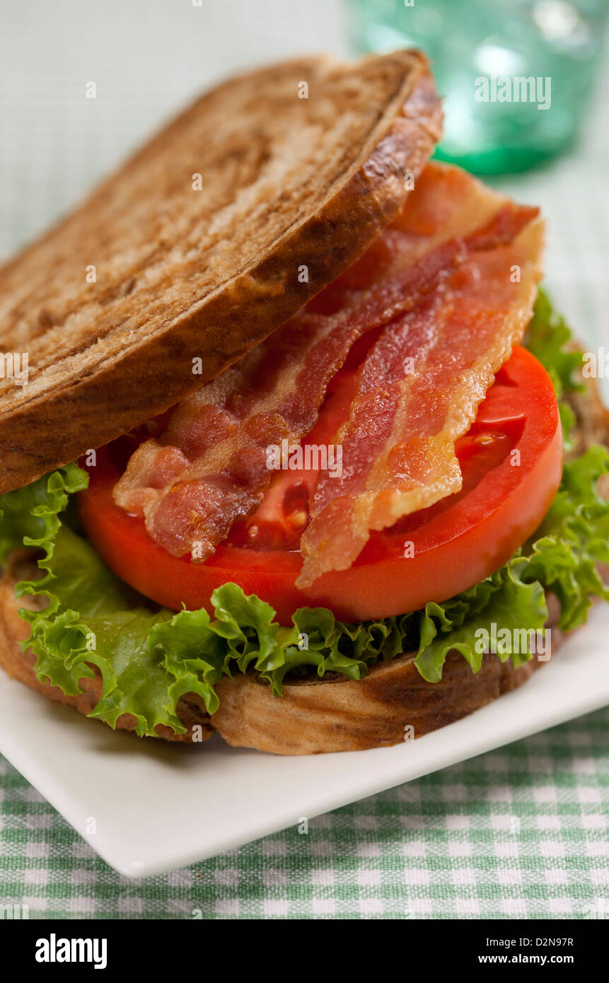 La pancetta lattuga Sandwich di pomodoro Foto Stock