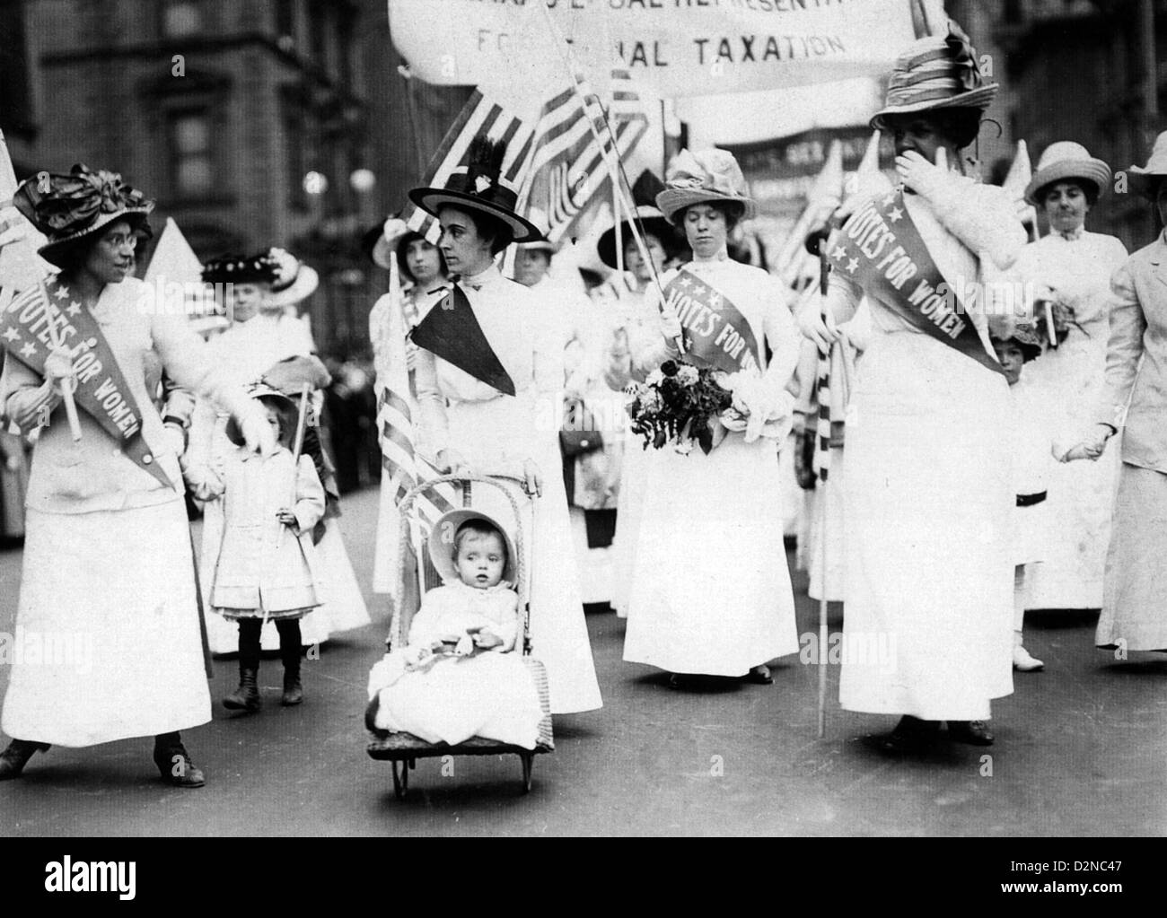 AMERICAN SUFFRAGETTES dimostrando in New York, 6 maggio 1912. Foto Stock