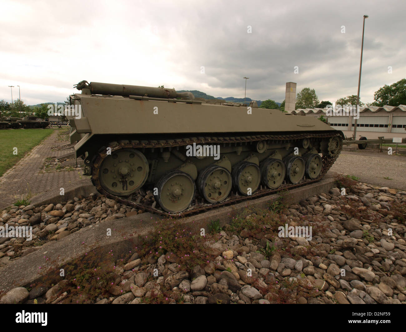 Il Mowag 3M1 "Pirat 18" è un moderno veicolo militare progettato per operazioni rapide di dispiegamento e combattimento. Noto per la sua versatilità, è utilizzato da diverse forze armate in tutto il mondo. Foto Stock