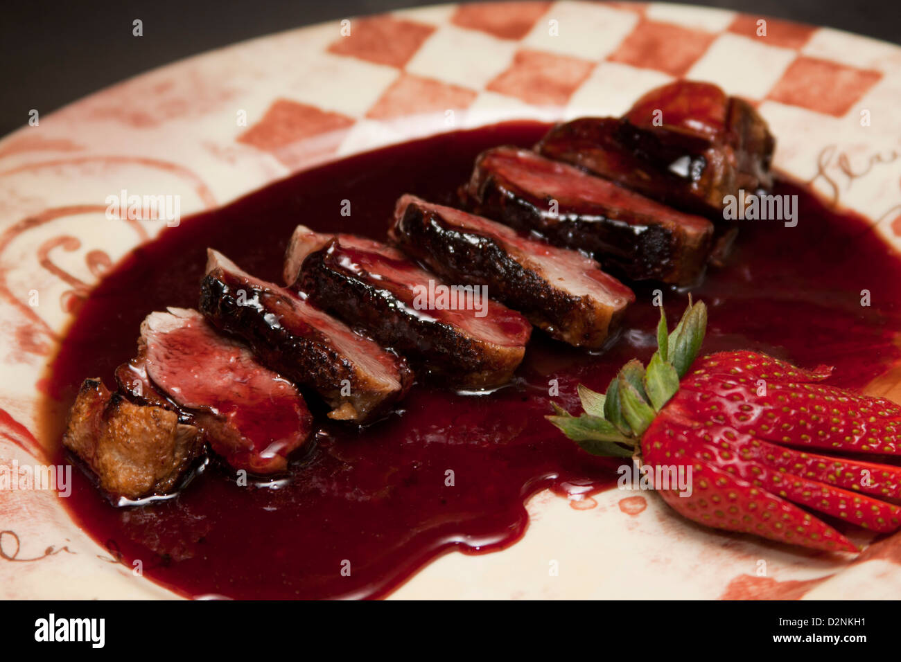 Anatra in rosso salsa di ribes Foto Stock