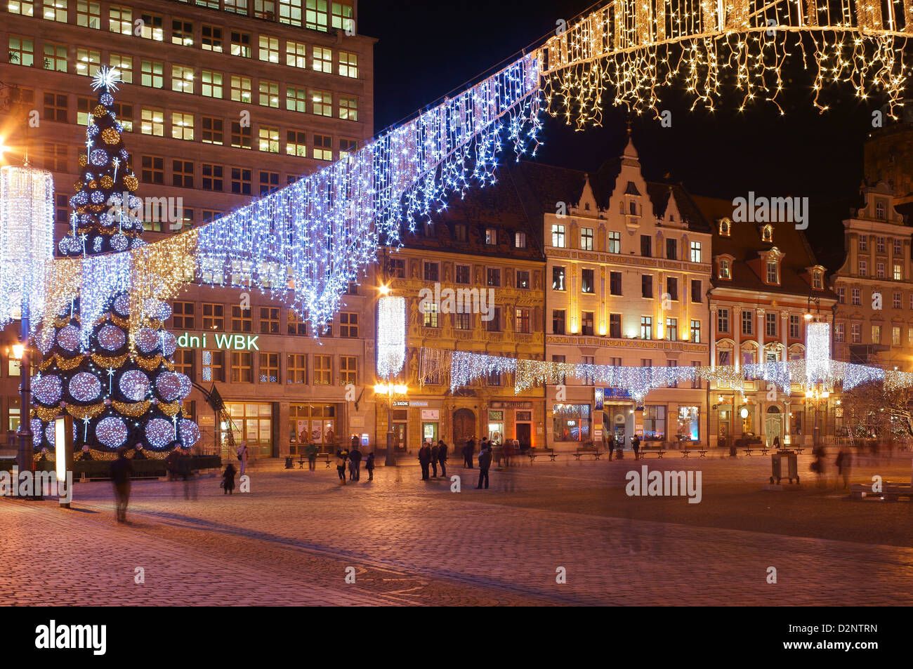 Wroclaw il Vecchio Mercato di Natale decorazioni di notte Foto Stock