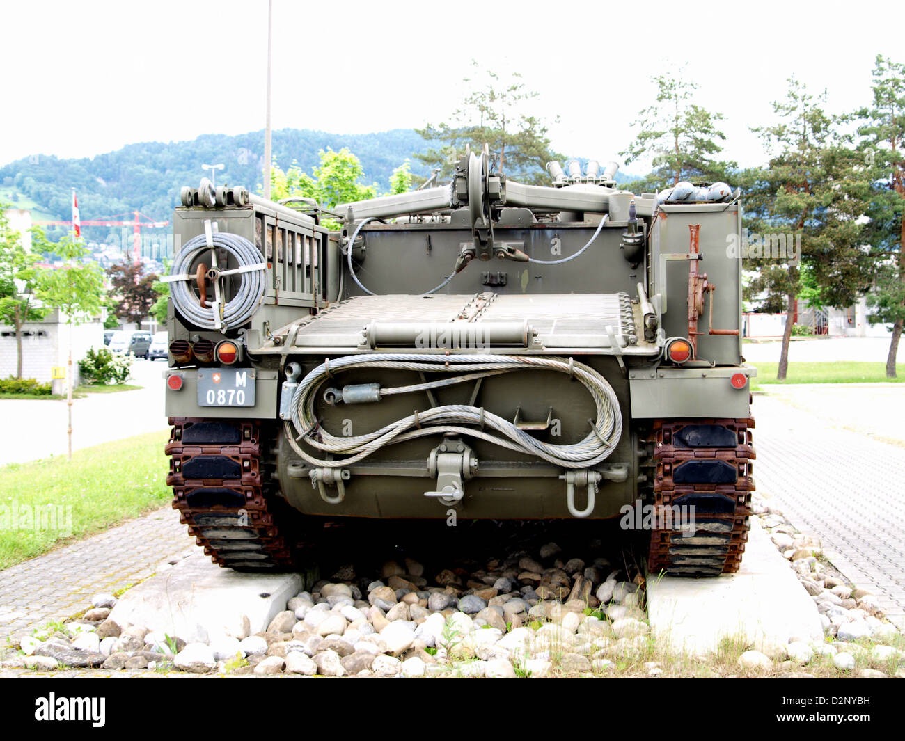 L'Entpannungspaanzer 65 è un veicolo militare tedesco sviluppato per essere utilizzato in operazioni di recupero sul campo di battaglia. È progettato per recuperare altri veicoli blindati e supportare la logistica nelle operazioni militari. Foto Stock
