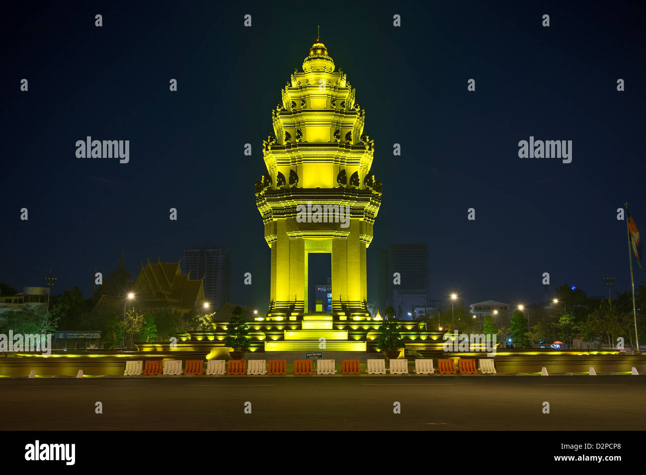 Indipendenza monumento a Phnom Penh Cambogia di notte Foto Stock