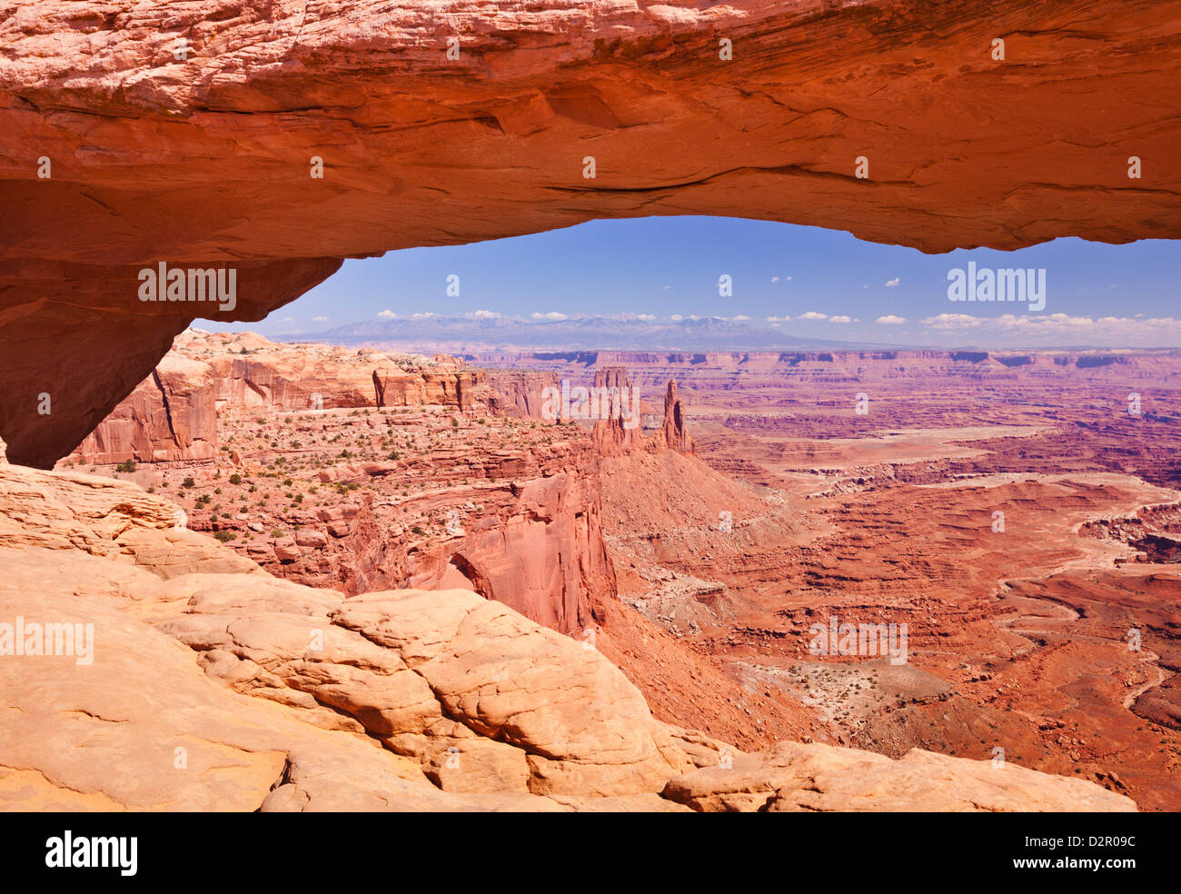 Mesa Arch, Island in the Sky, il Parco Nazionale di Canyonlands, Utah, Stati Uniti d'America, America del Nord Foto Stock