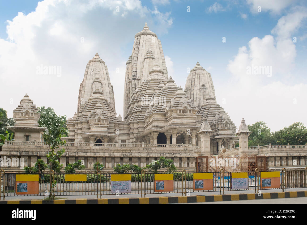 Facciata di un tempio Birla Temple, Calcutta, West Bengal, India Foto Stock