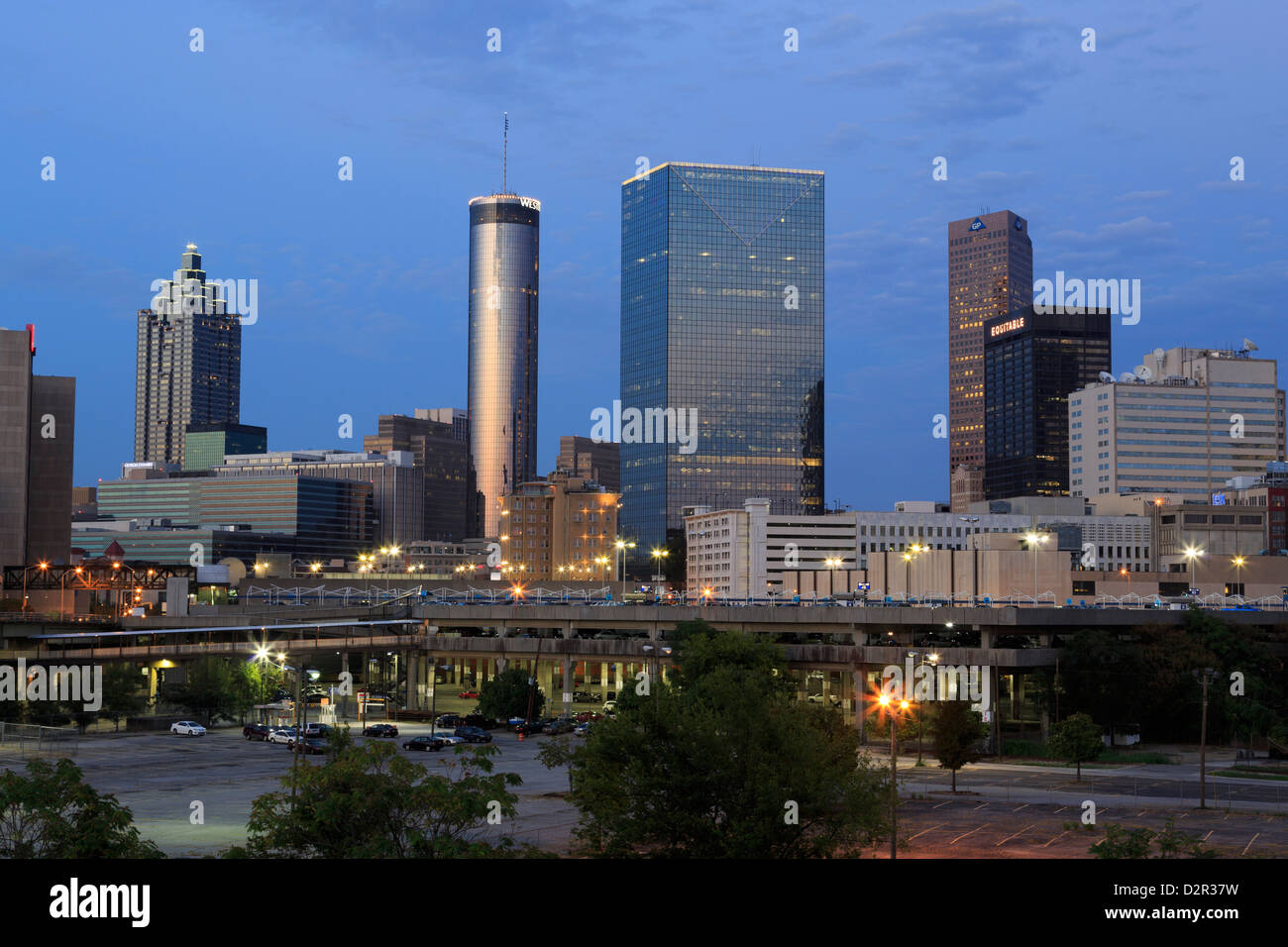 Lo skyline della citta' al tramonto, Atlanta, Georgia, Stati Uniti d'America, America del Nord Foto Stock