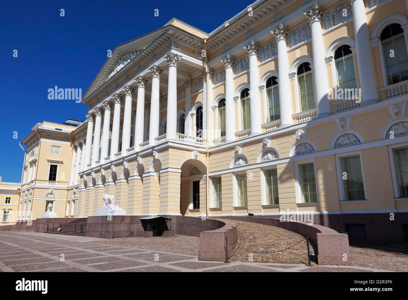Facciata del Museo Russo di San Pietroburgo, Russia, Europa Foto Stock