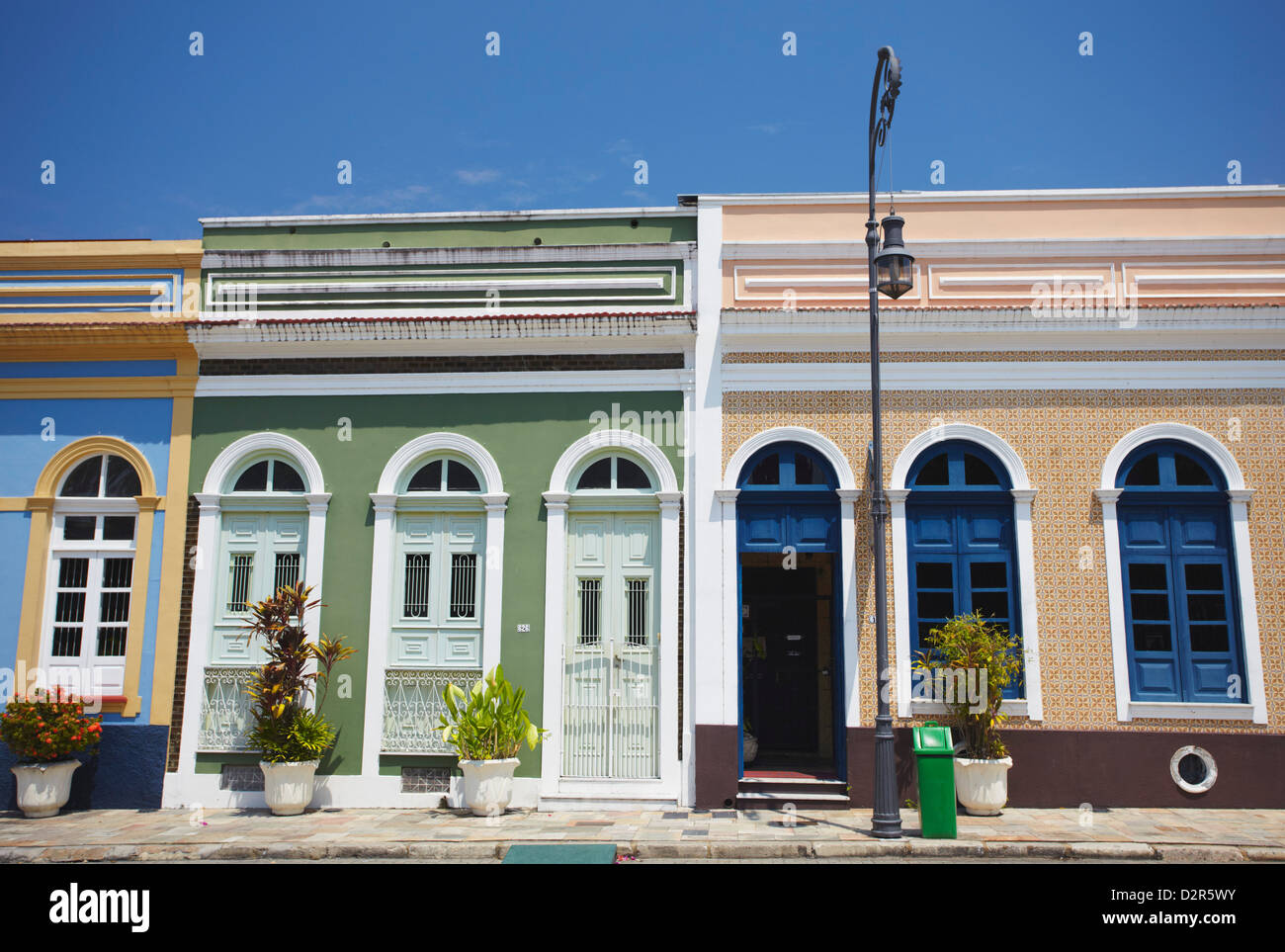 Architettura coloniale in Praca Sao Sebastiao (St. Sebastian Square), Manaus, Amazonas, Brasile, Sud America Foto Stock