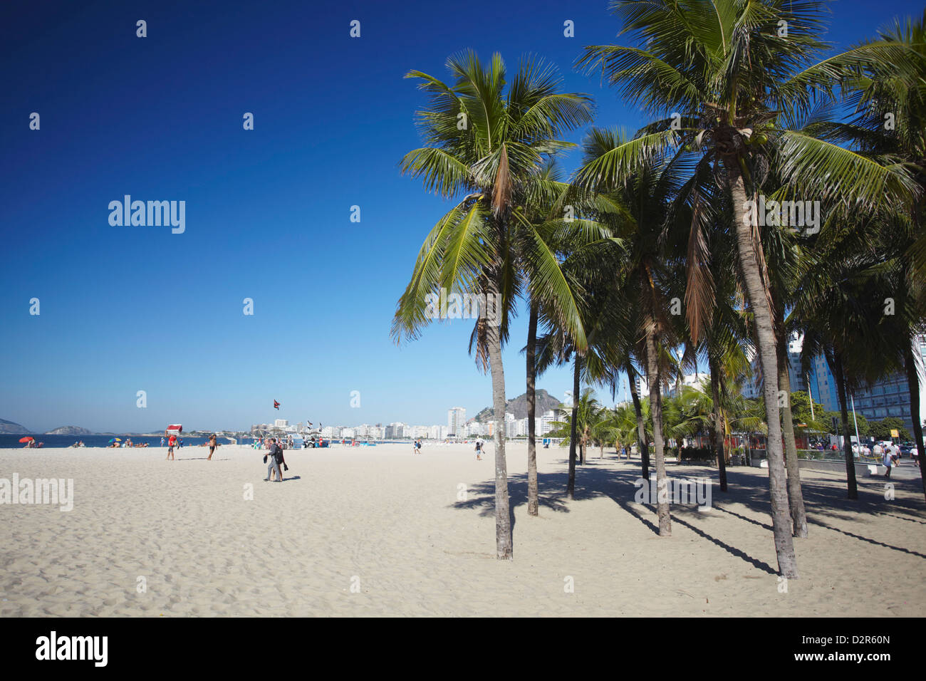 Sulla spiaggia di Copacabana, Rio de Janeiro, Brasile, Sud America Foto Stock