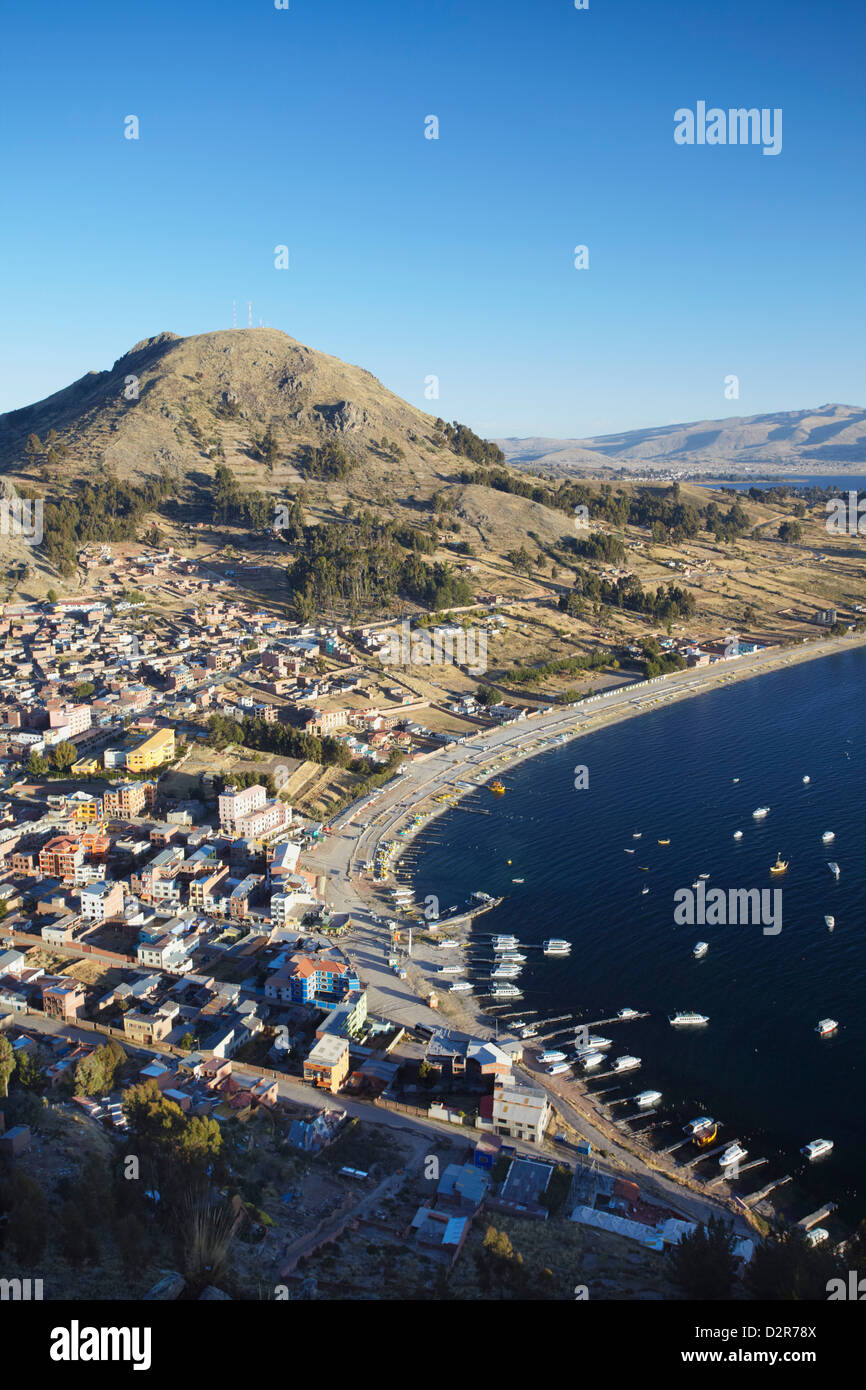 Vista di Copacabana, il lago Titicaca, Bolivia, Sud America Foto Stock