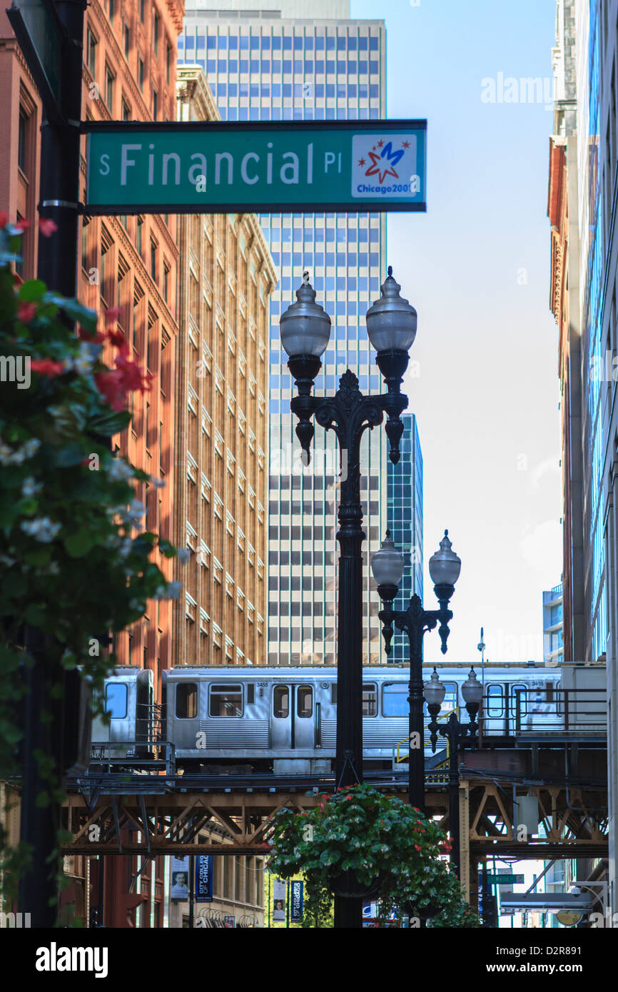 Treno El nel Loop, Downtown Chicago, Illinois, Stati Uniti d'America, America del Nord Foto Stock