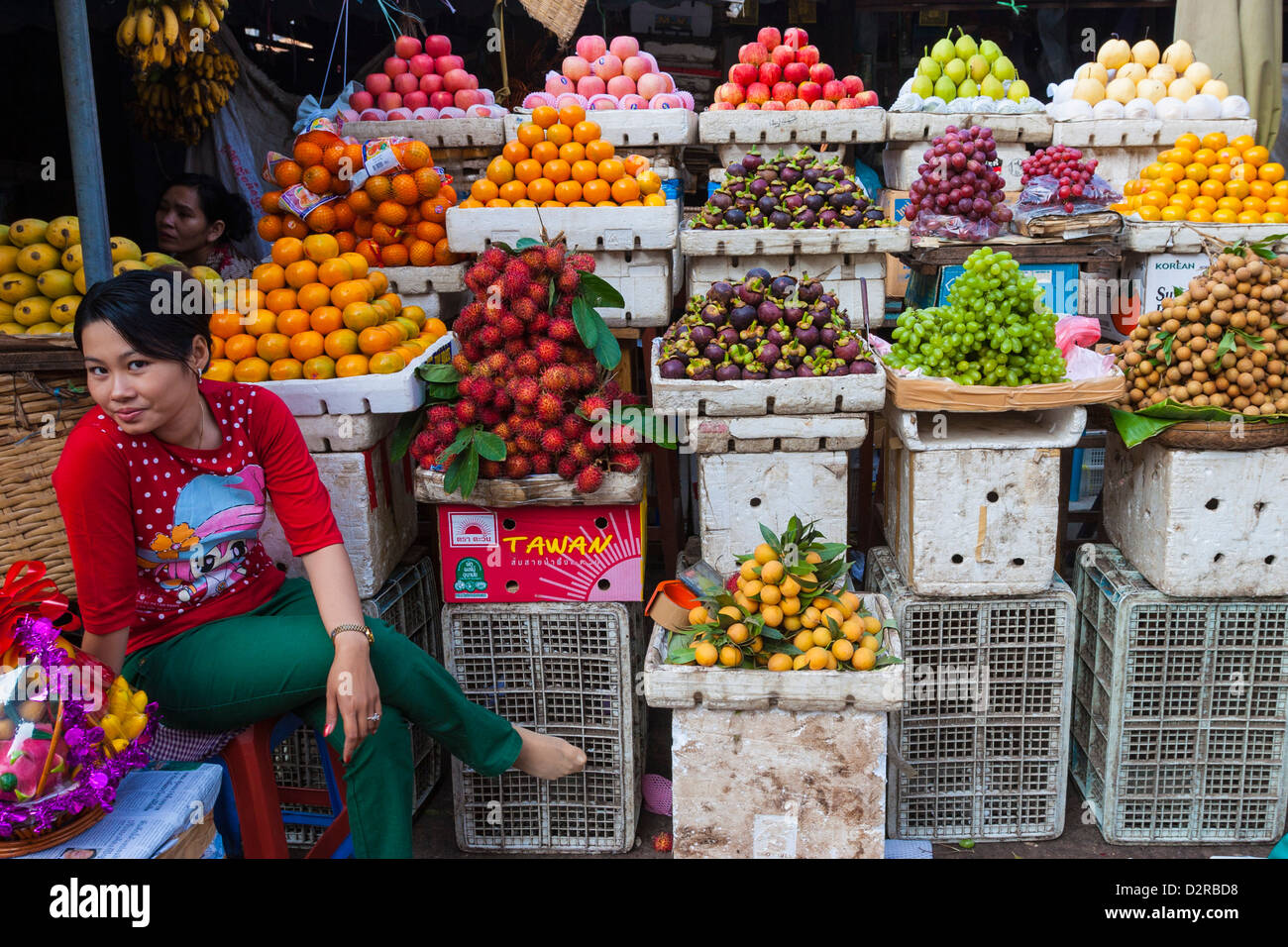 Negozio di frutta, il Mercato Centrale di Phnom Penh, Cambogia, Indocina, Asia sud-orientale, Asia Foto Stock