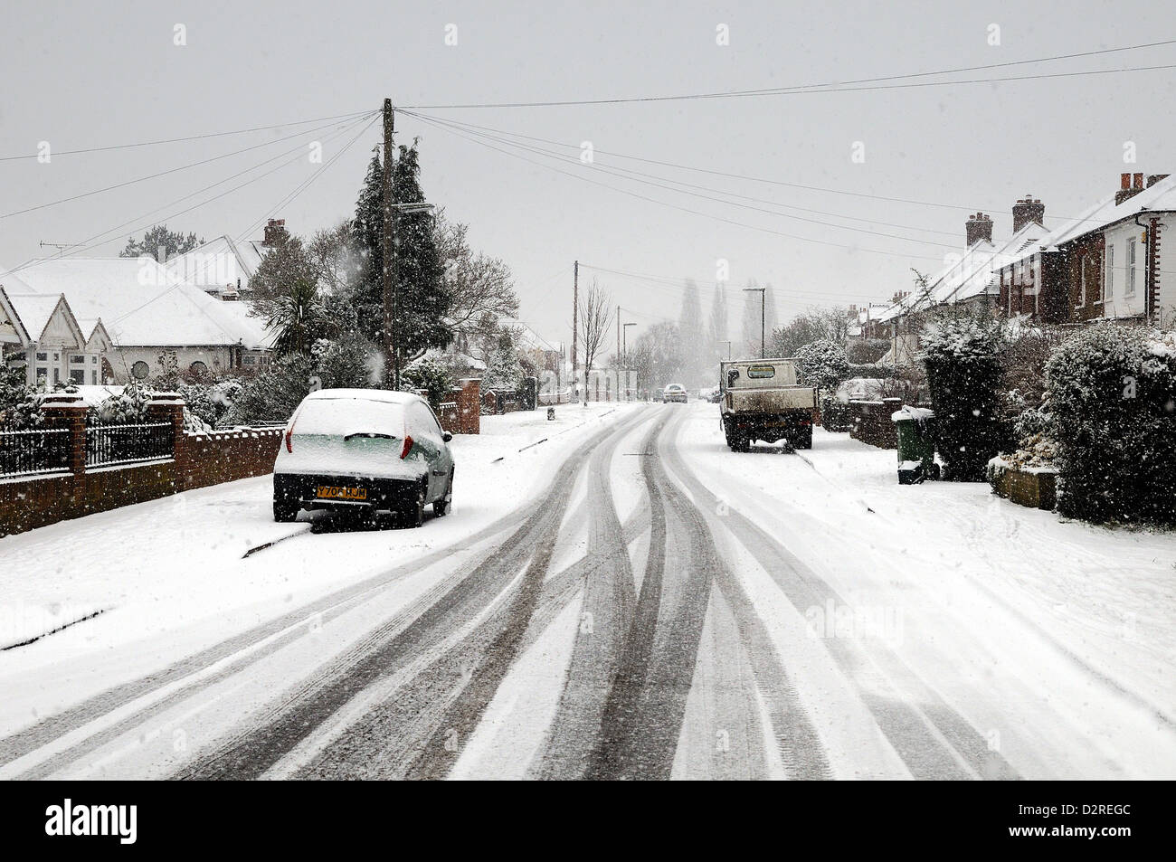 Condizioni di neve nei sobborghi di Londra Foto Stock
