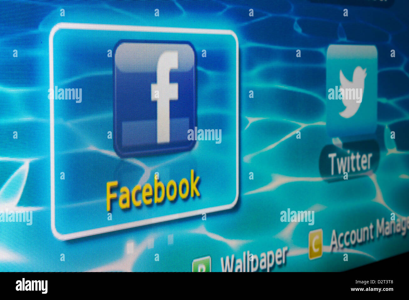Close-up di Facebook per Samsung TV Internet rende più facile rimanere in contatto e condividere informazioni con gli amici dal tuo TV. Foto Stock