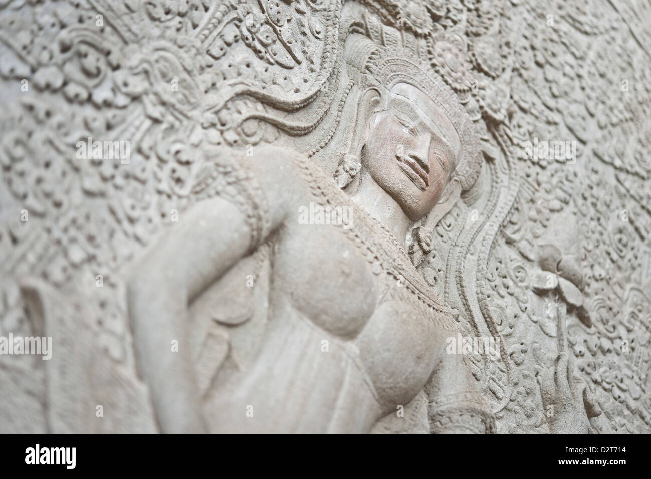 Bassorilievo in pietra di carving, di Angkor Wat, Sito Patrimonio Mondiale dell'UNESCO, Siem Reap, Cambogia, Indocina, Asia sud-orientale, Asia Foto Stock