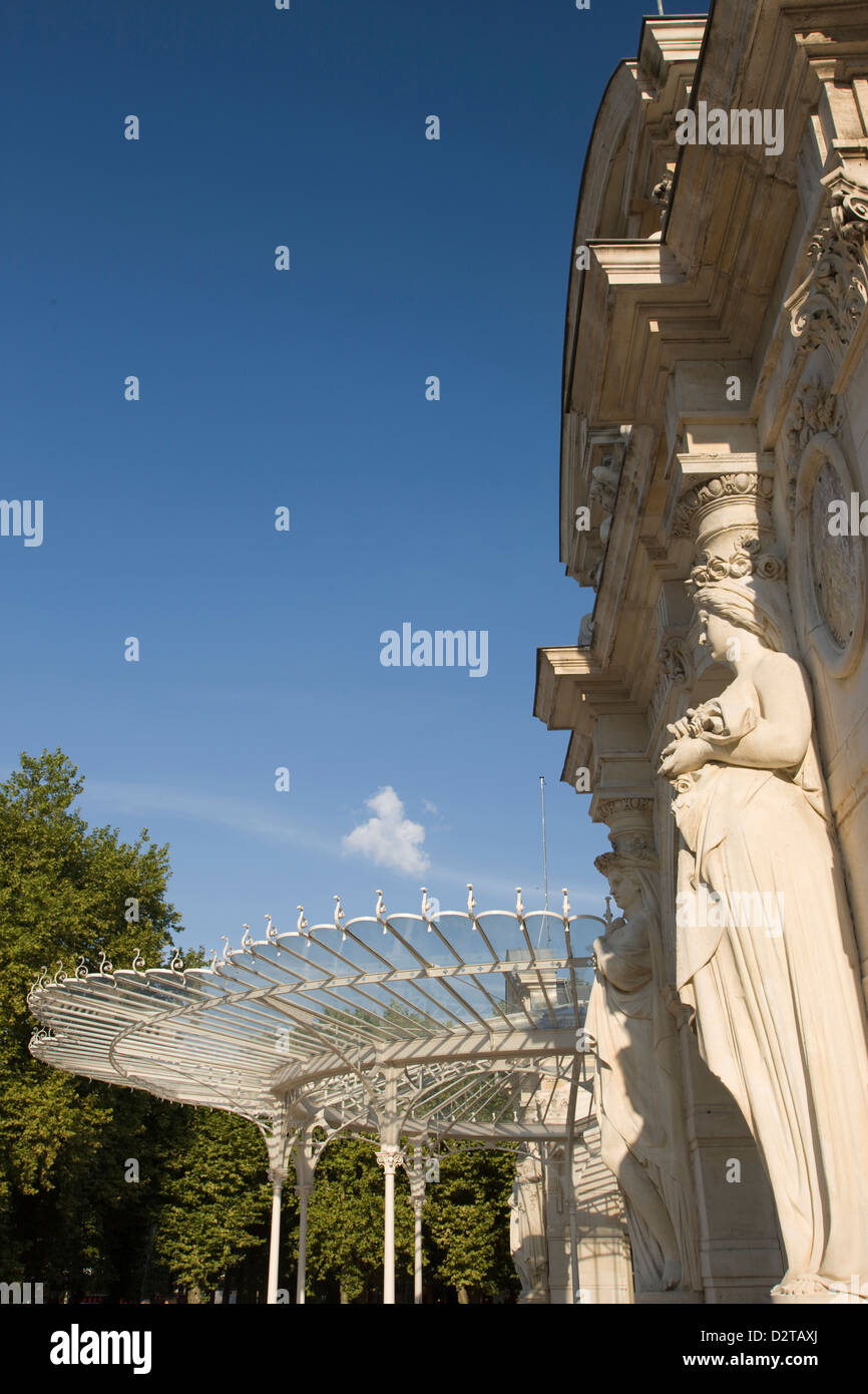 OPERA HOUSE EDIFICIO GRAND CASINO PARC DE SOURCES VICHY AUVERGNE FRANCIA Foto Stock