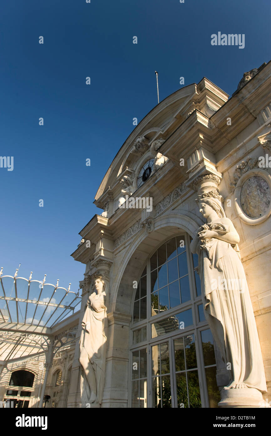 OPERA HOUSE EDIFICIO GRAND CASINO PARC DE SOURCES VICHY AUVERGNE FRANCIA Foto Stock