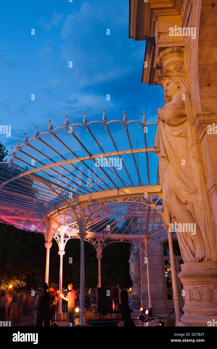 OPERA HOUSE EDIFICIO GRAND CASINO PARC DE SOURCES VICHY AUVERGNE FRANCIA Foto Stock