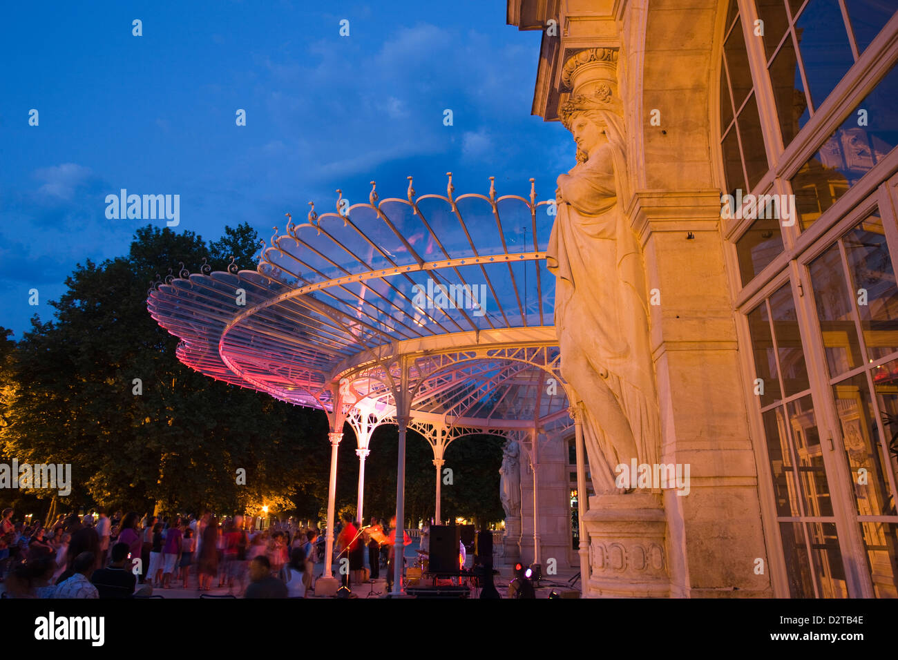 OPERA HOUSE EDIFICIO GRAND CASINO PARC DE SOURCES VICHY AUVERGNE FRANCIA Foto Stock