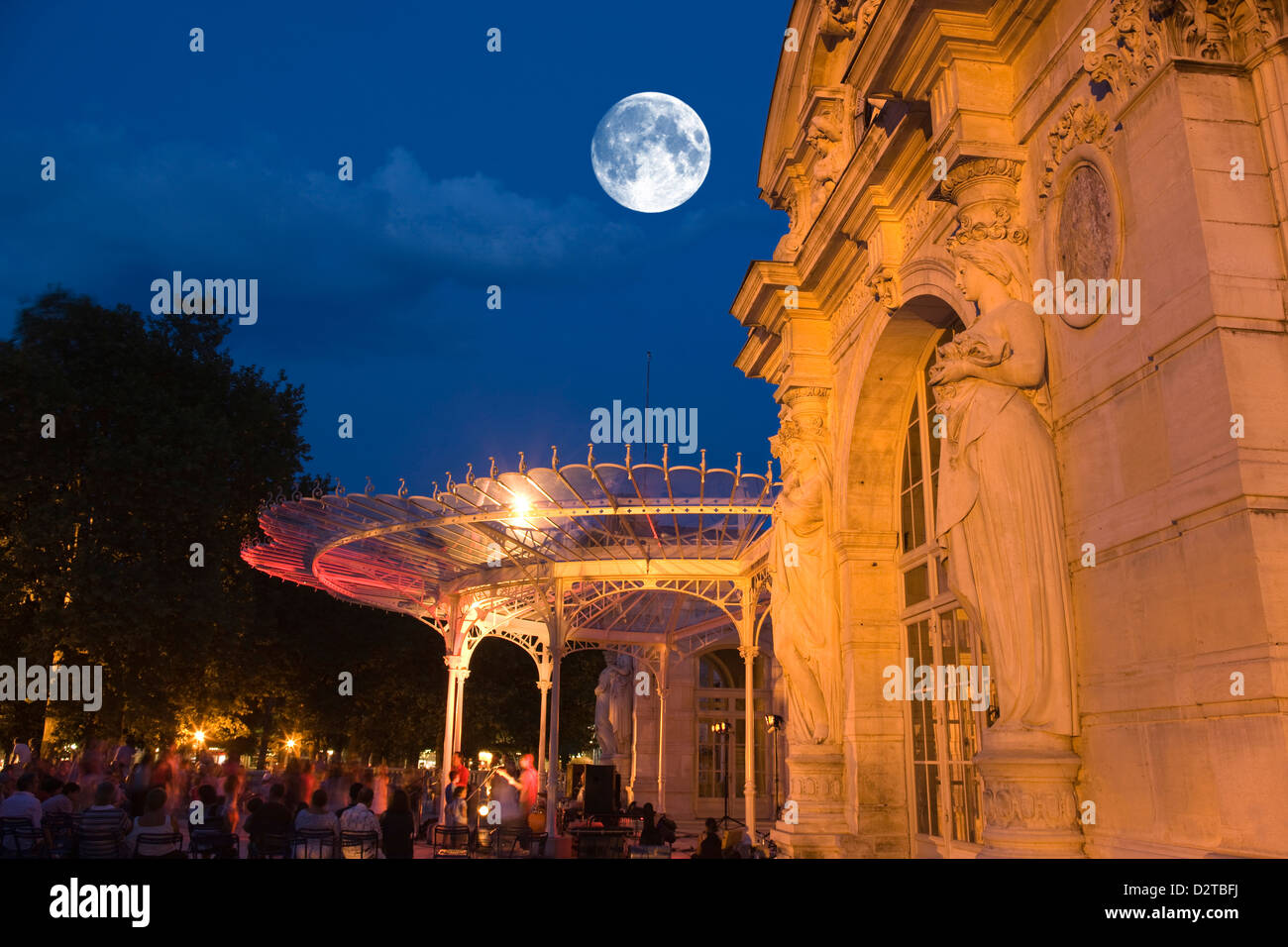 OPERA HOUSE EDIFICIO GRAND CASINO PARC DE SOURCES VICHY AUVERGNE FRANCIA Foto Stock