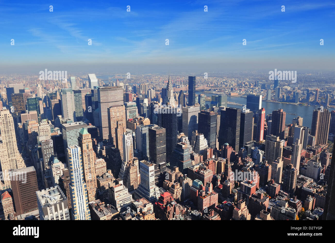 New York City grattacieli di Manhattan antenna vista panorama nel giorno. Foto Stock