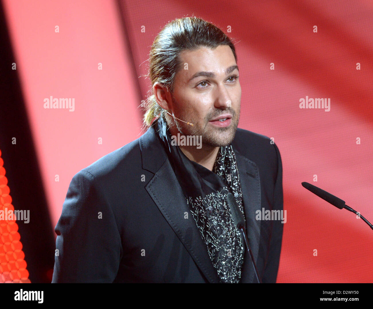 Musicista tedesco David Garrett parla durante la cerimonia di premiazione del 48th Golden Award della fotocamera a Berlino, Germania, il 2 febbraio 2013. Foto: Britta Pedersen/dpa Foto Stock