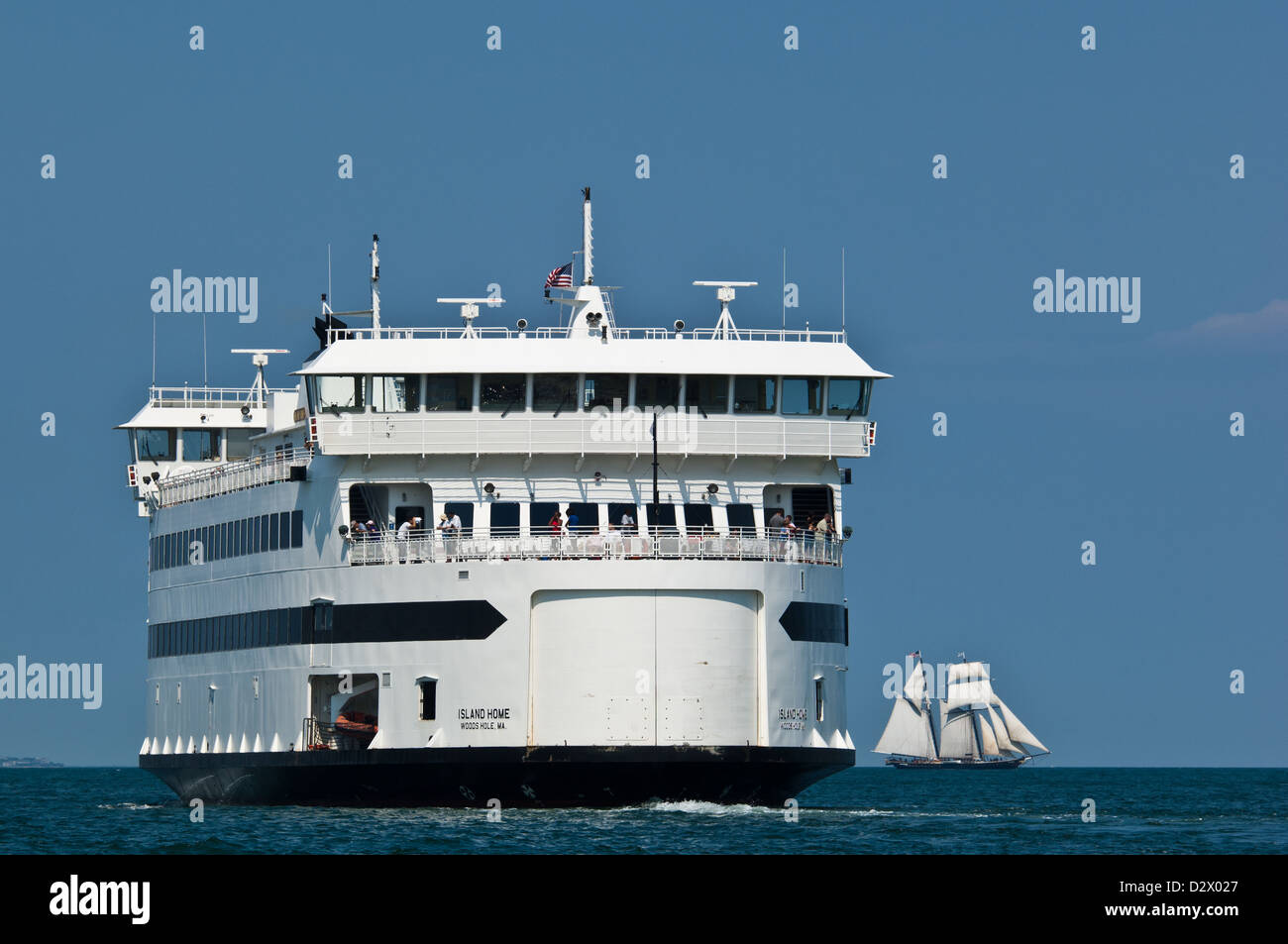 Ferry boat che corre tra legno foro e al Vigneto di Martha Massachusetts Foto Stock