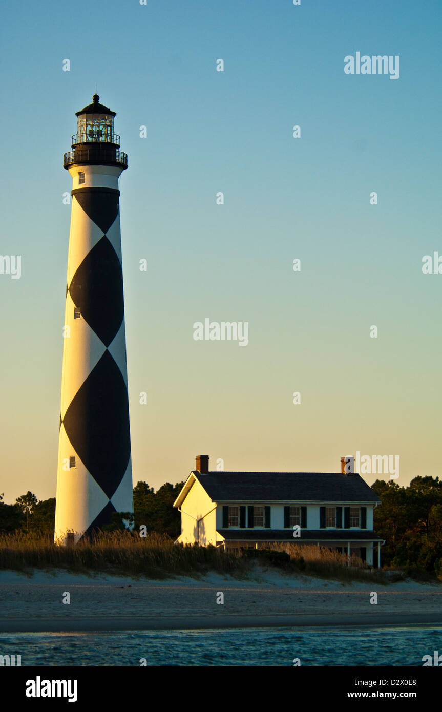 Il Cape Lookout Lighthouse vicino a Harkers Isola Carolina del Nord Foto Stock