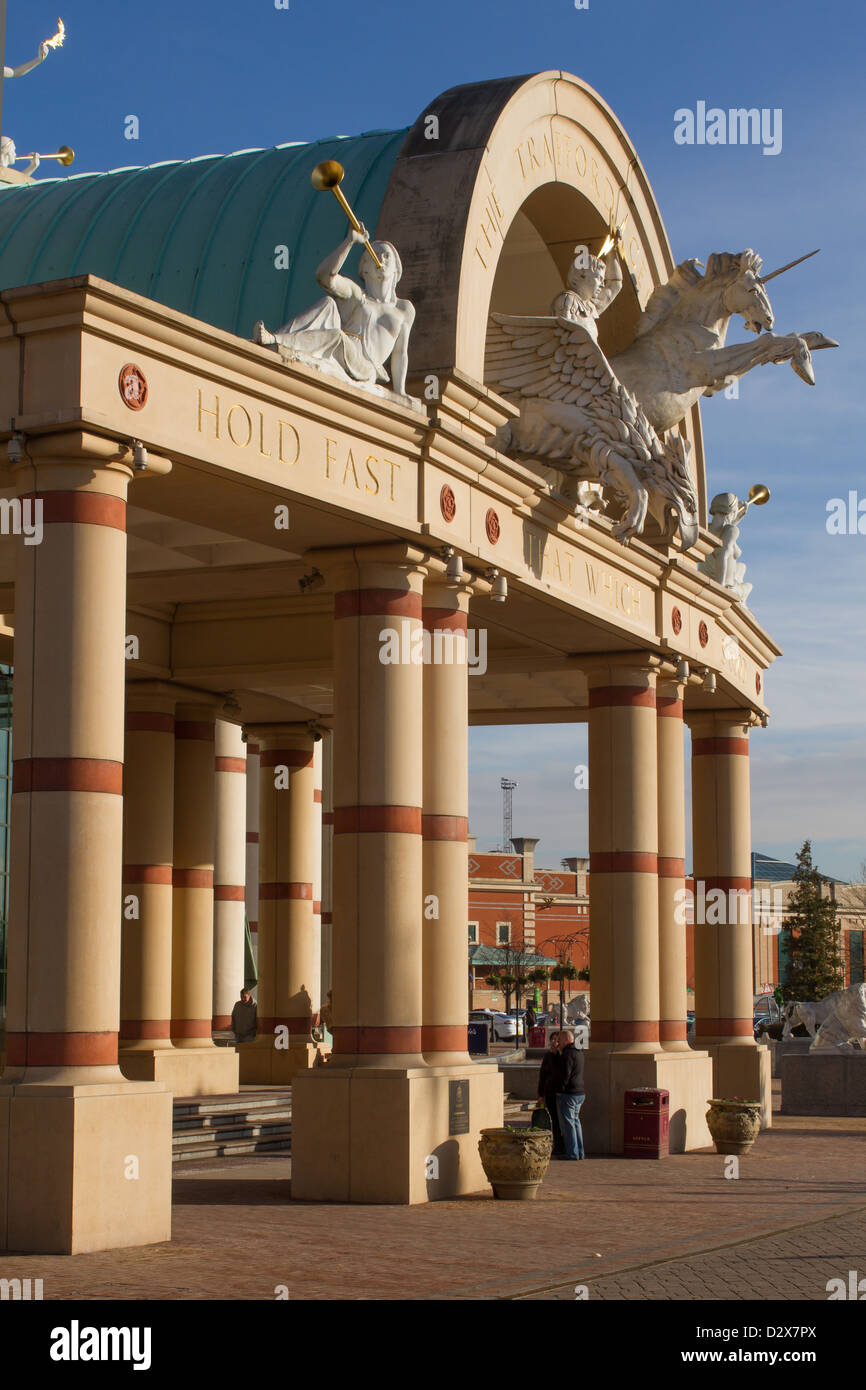 L ingresso del Intu Trafford Centre a Manchester Foto Stock