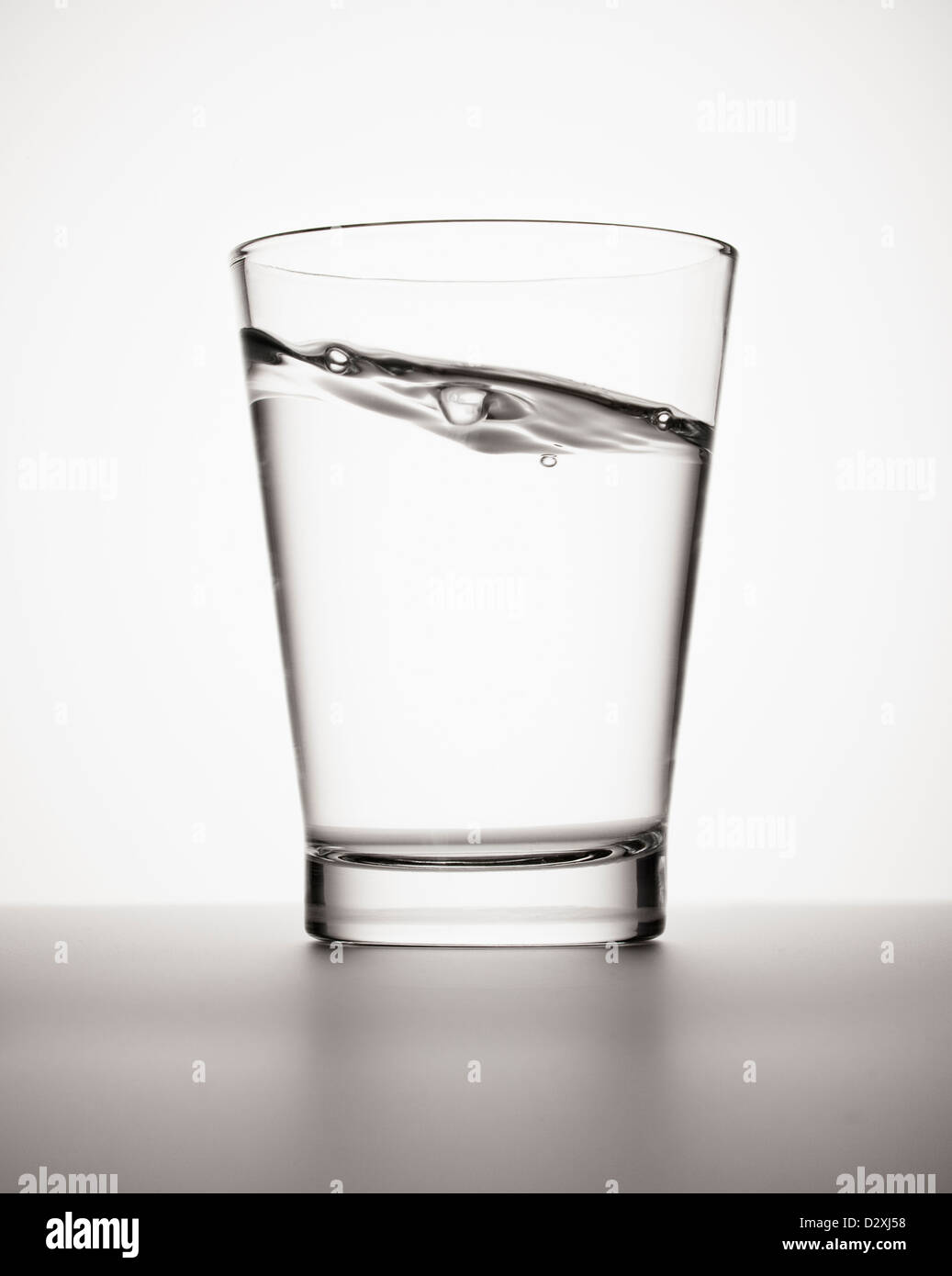 Acqua fanghiglia in vetro Foto Stock