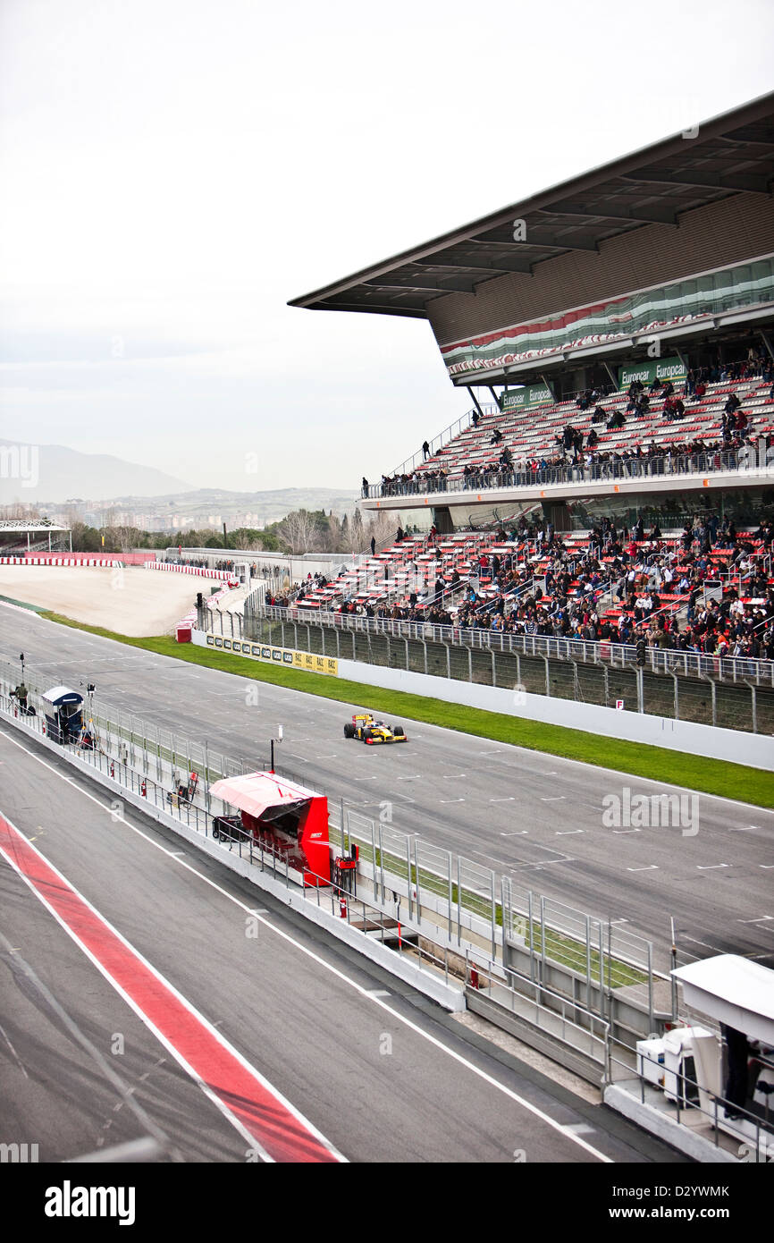 Un test di Formula Uno e gradinate, Barcellona, 27 02 10 Foto Stock