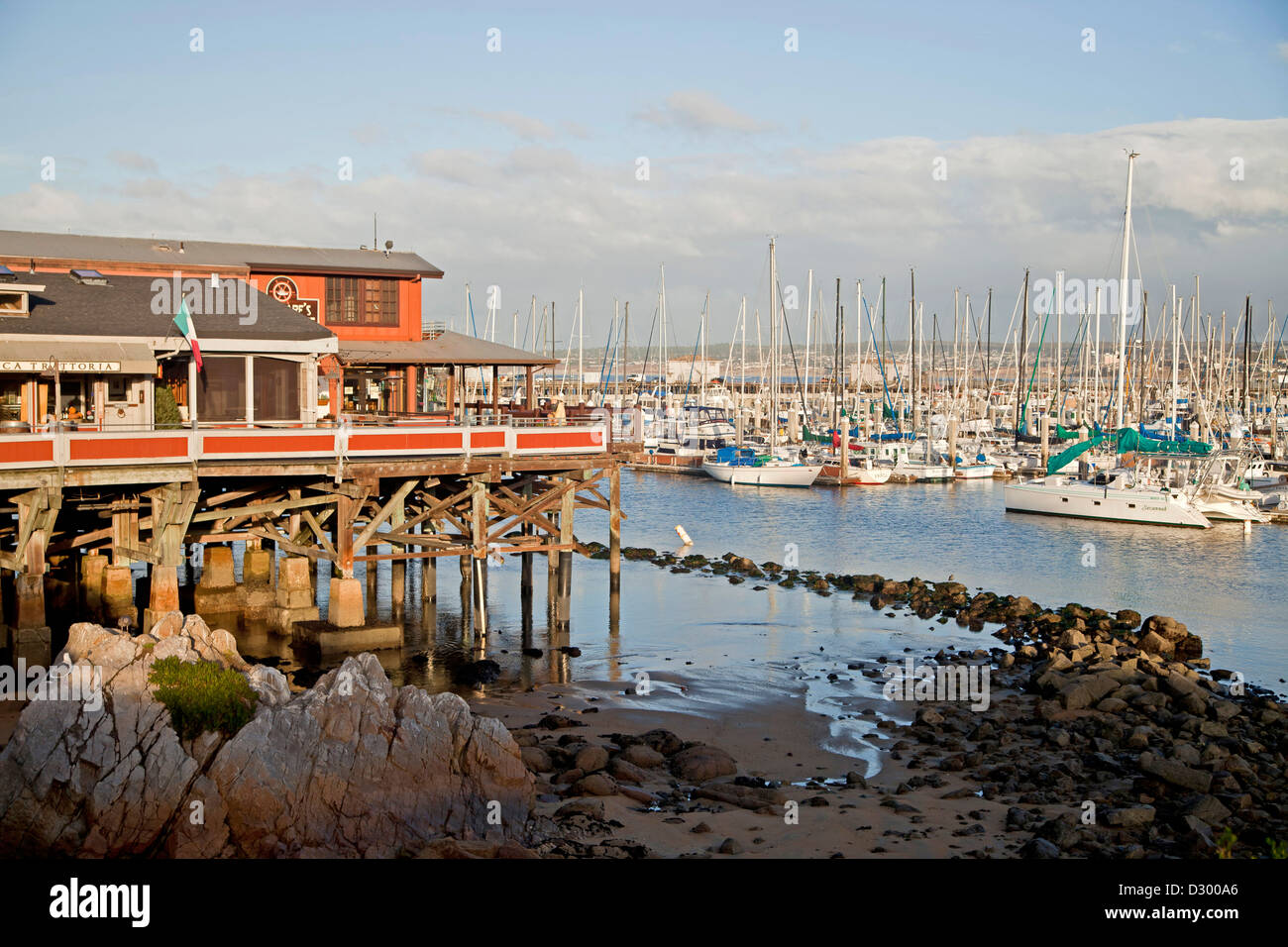 Vecchio Pontile del Pescatore e Marina a Monterey in California, Stati Uniti d'America, STATI UNITI D'AMERICA Foto Stock