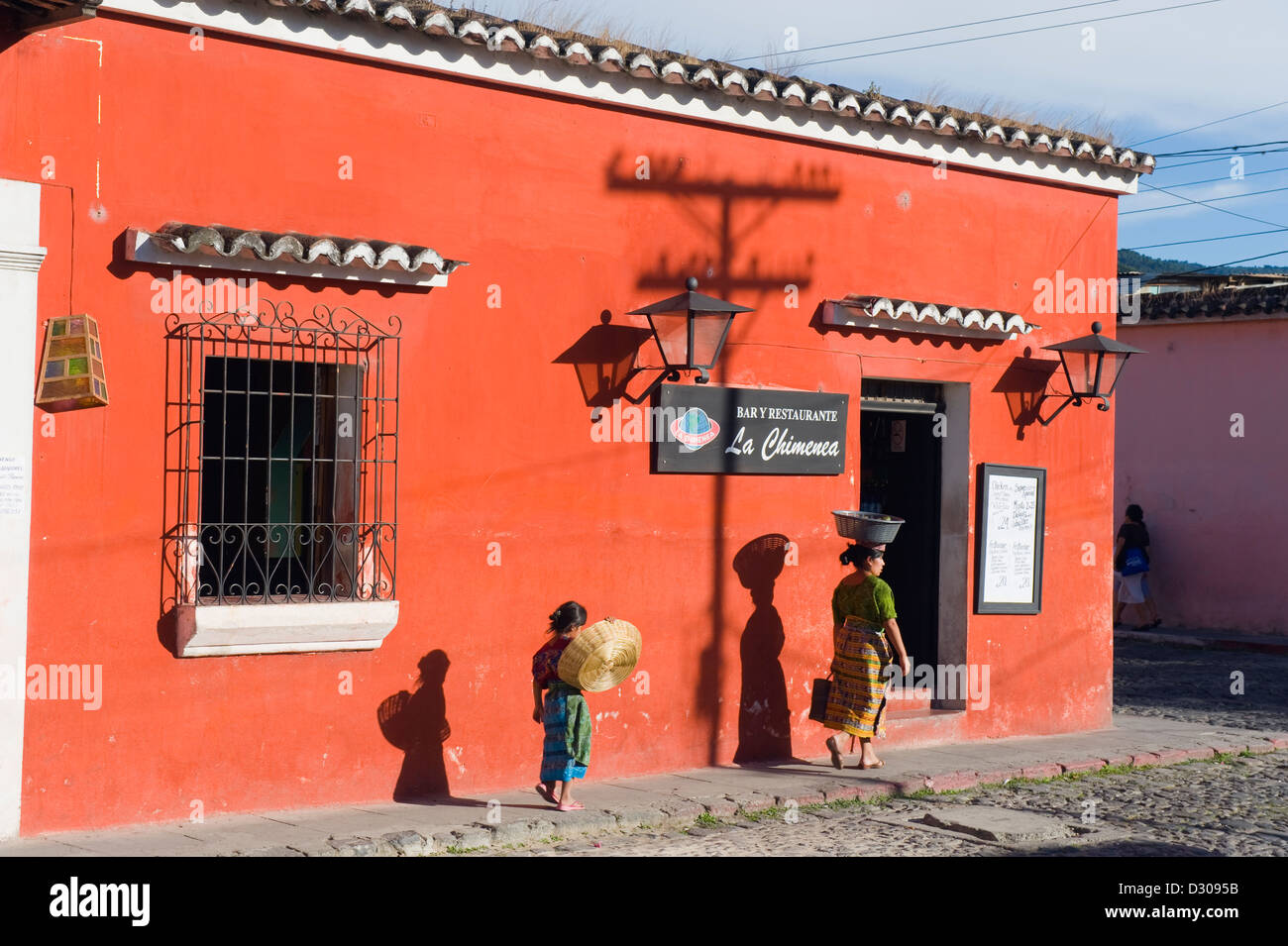 La popolazione locale in Antigua, Guatemala, America Centrale Foto Stock