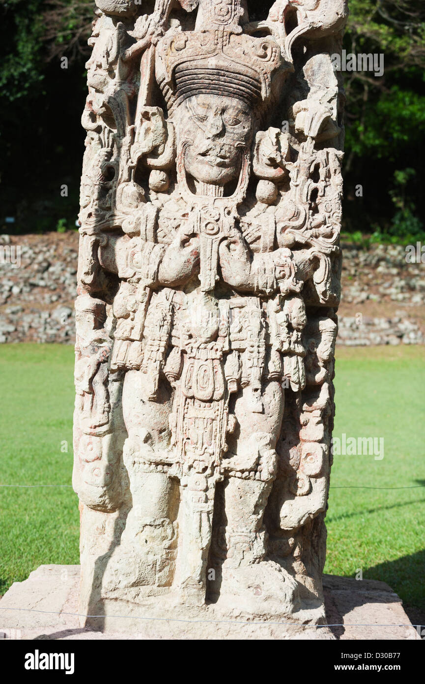 Stele B a Maya sito archeologico, Copan rovine, sito Patrimonio Mondiale dell'Unesco, Honduras, America Centrale Foto Stock