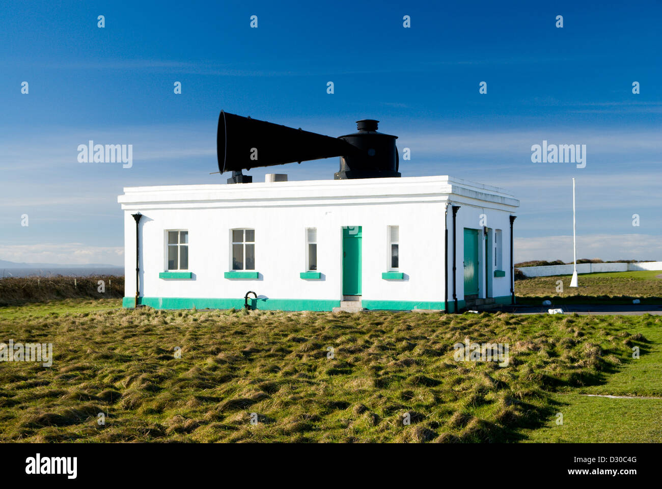 Sirena antinebbia nash point lighthouse glamorgan heritage coast Vale of Glamorgan South wales uk Foto Stock