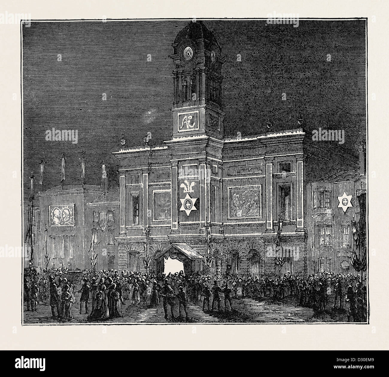 Il principe e la principessa di Galles a Derby: IL MUNICIPIO ILLUMINATO Foto Stock