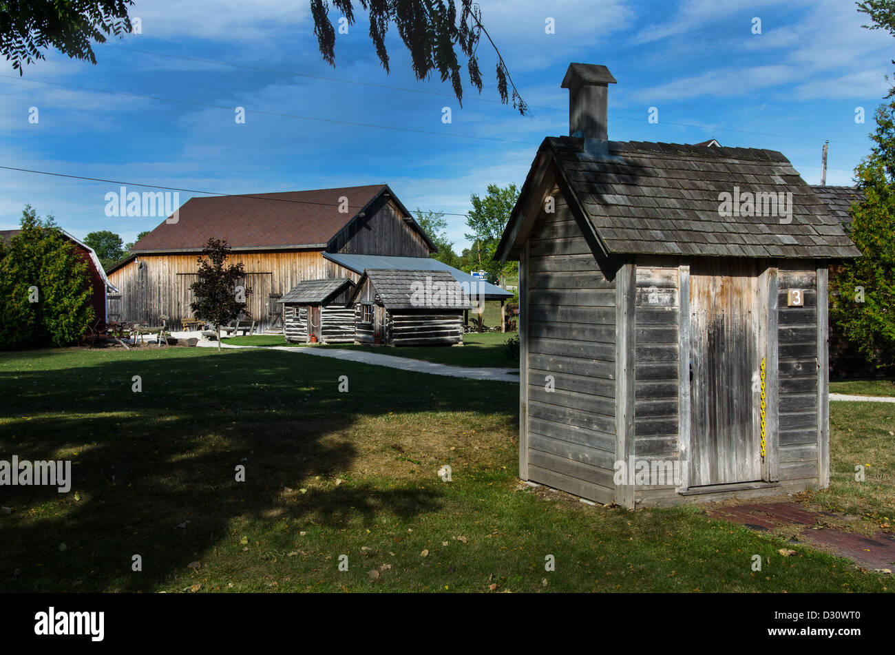 Angolo del passato museo all'aperto nella porta capoluogo di contea di Sister Bay, Wisconsin offre fattoria restaurata negli edifici. Foto Stock
