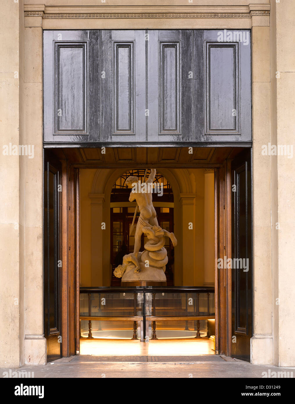 UCL Wilkins edificio ottagonale e Flaxman gallerie, Londra, Regno Unito. Architetto: Burwell Deakins architetti, 2012. Exterior Foto Stock