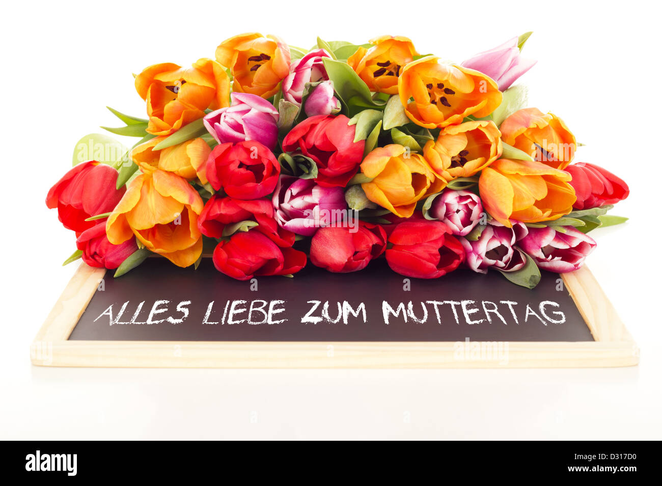 Mazzo di tulipani con Blackboard: Felice Festa della Mamma Foto Stock