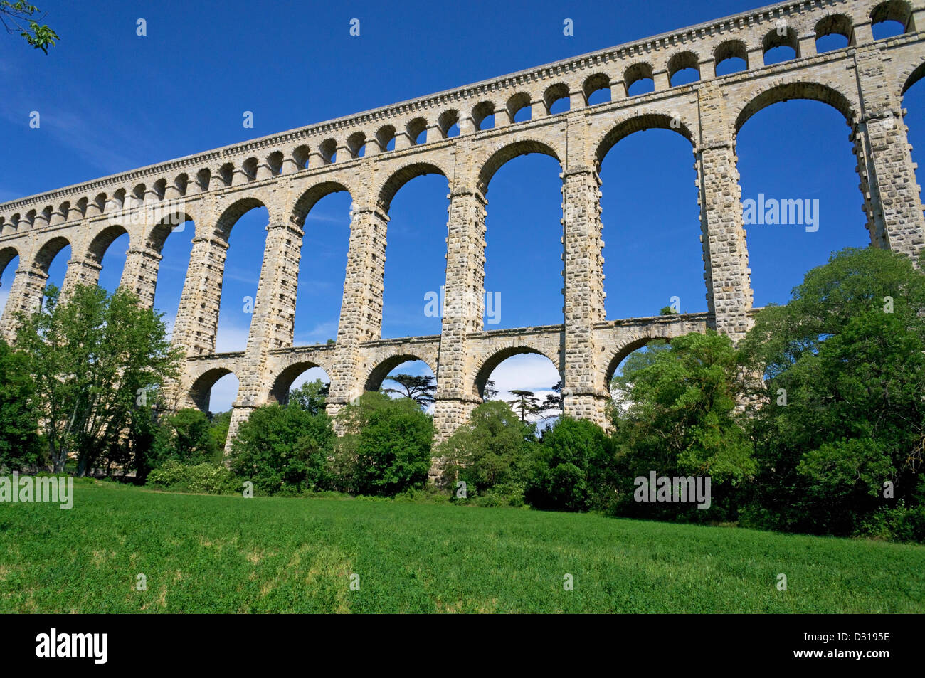 Acquedotto de Roquefavor, Ventabren, Bouches-du-Rhone, Provenza, Francia Foto Stock