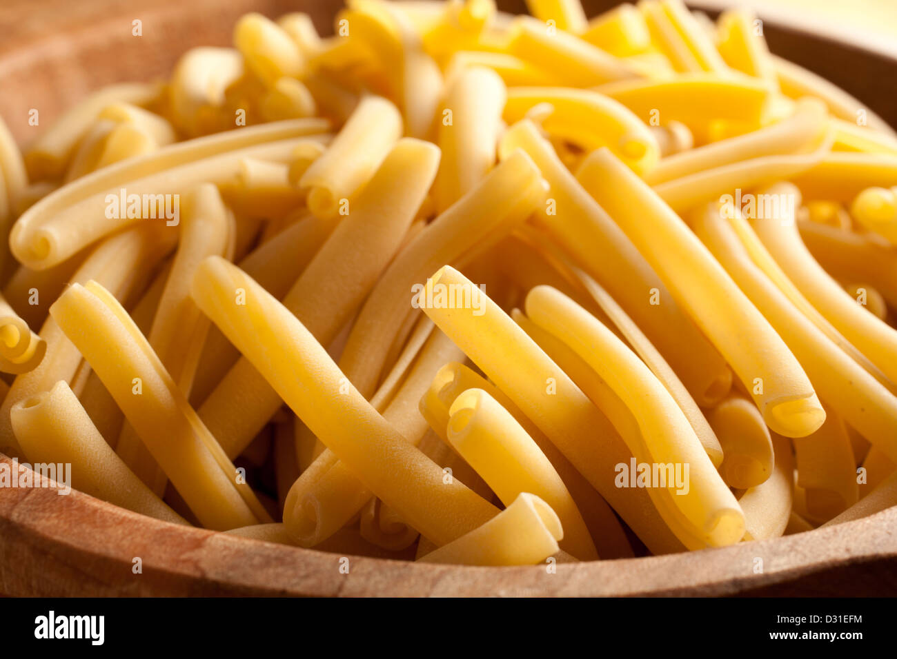 Maccheroni nella sua classica forma italiana Foto Stock