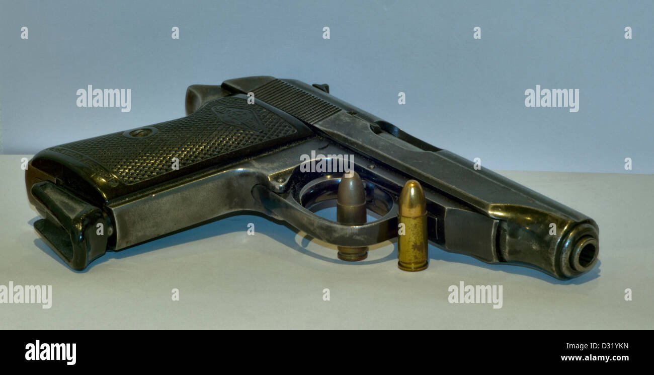 Walther PP pistola semi-automatica (questa versione è stato realizzato in Francia da Manurhin sotto licenza) Foto Stock